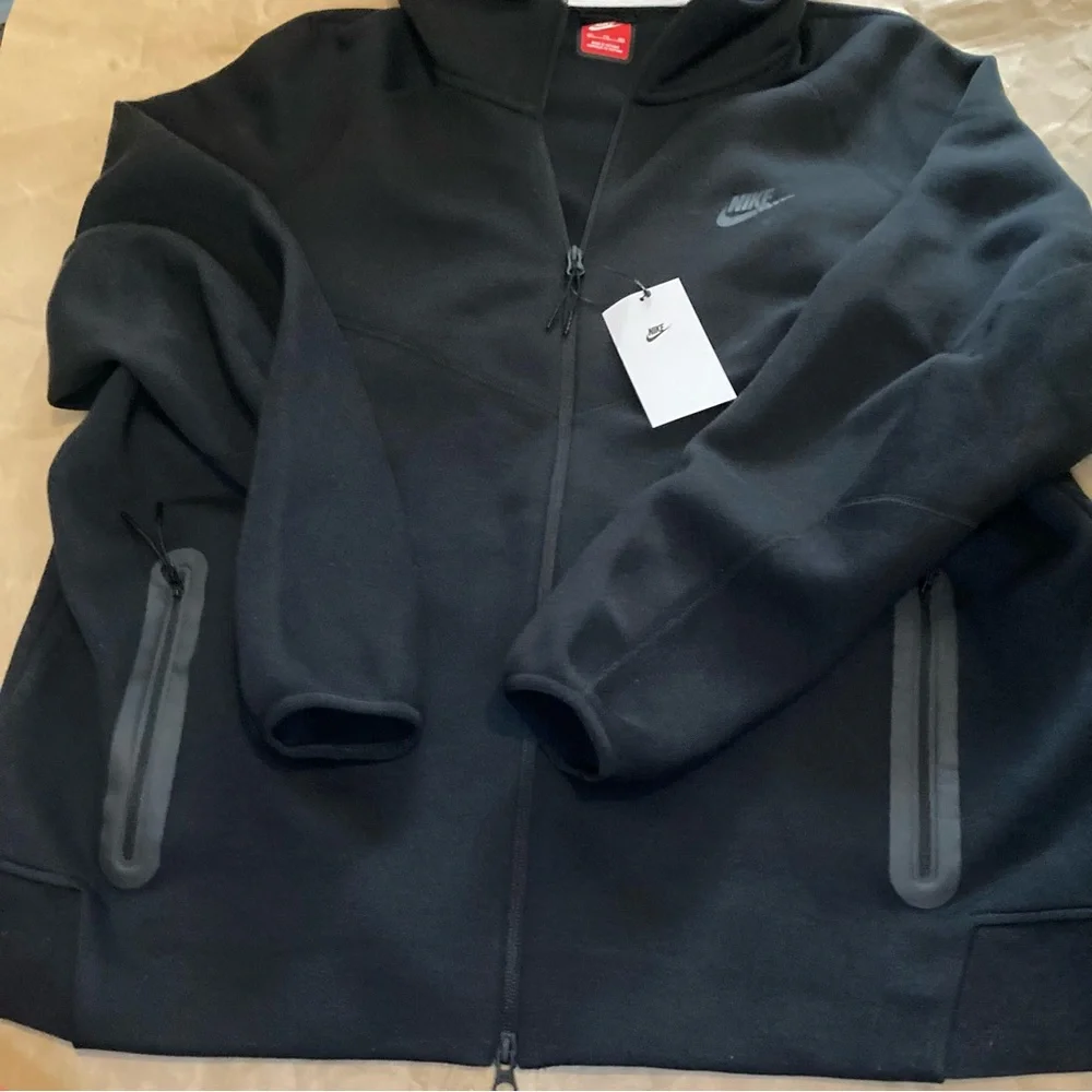 Nike authentic $145